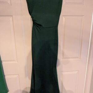 Elegant Green Evening Dress